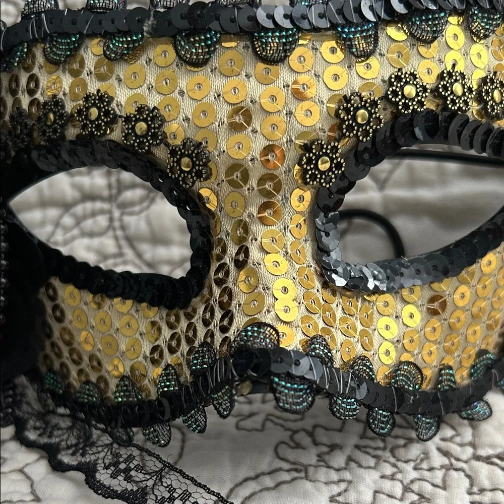 Chic Black and Gold Sequin Masquerade Mask